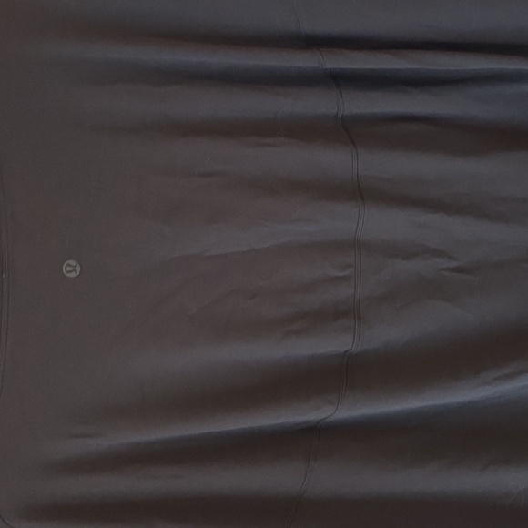 Lululemon Back In Action Tee - Picture 3 of 5